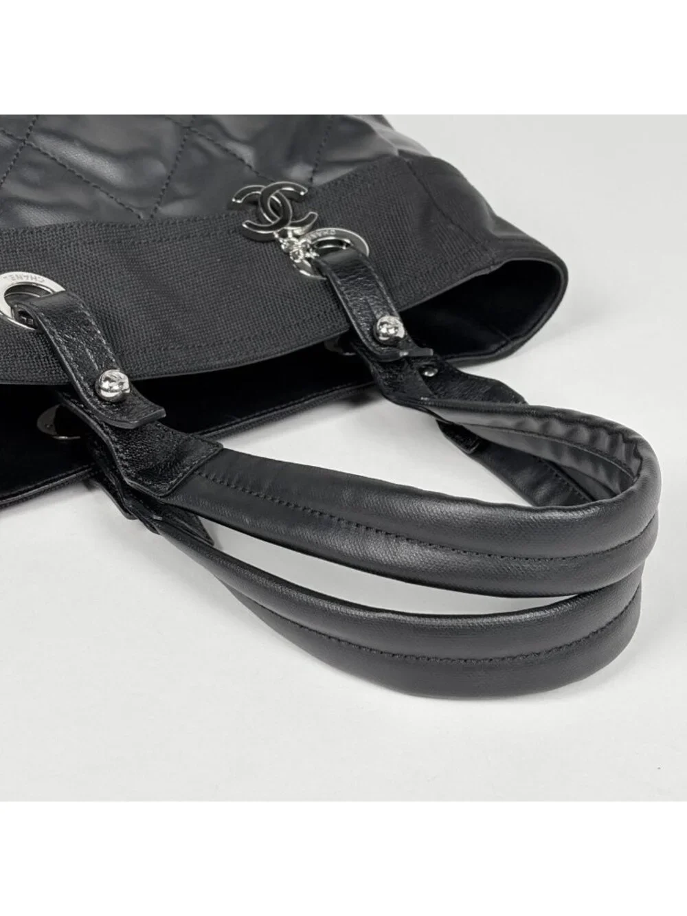 ★SOLD★ Chanel Paris Biarritz Tote PM CC Logo Black - Picture 6 of 7